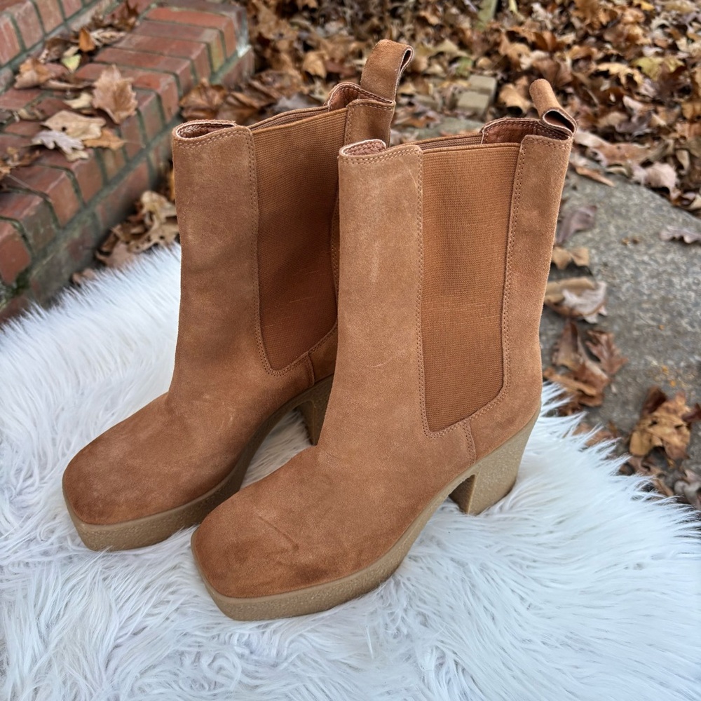 Chinese Laundry Tan Platform Ankle Boots Size 6.5